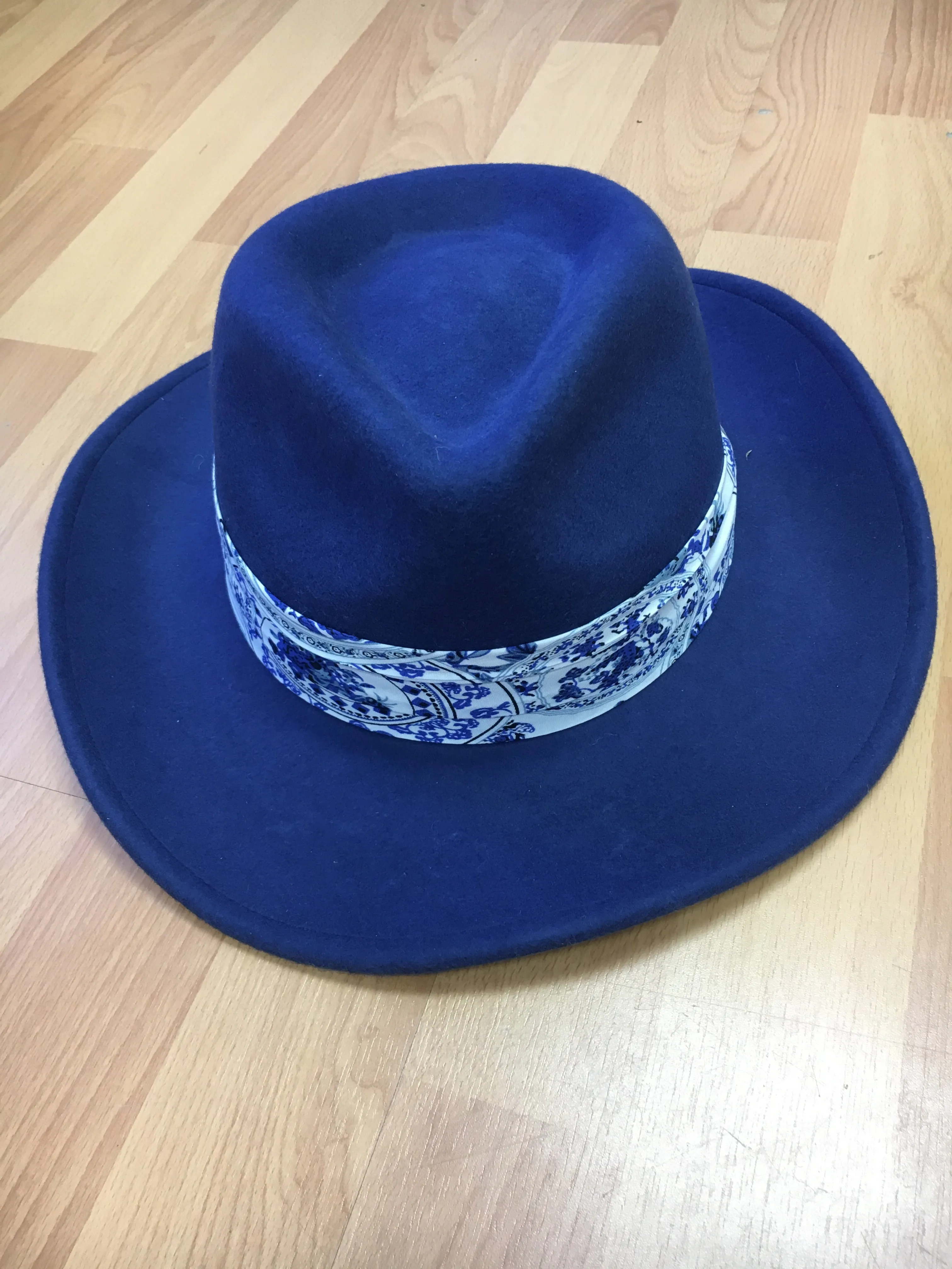 Blue with blue/white paisley ribbon