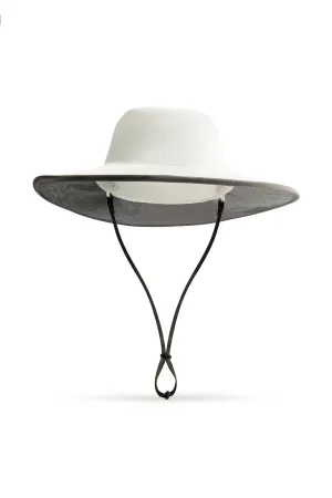 Etta Sun Catcher Hat | White/Carbon Travel Medallion